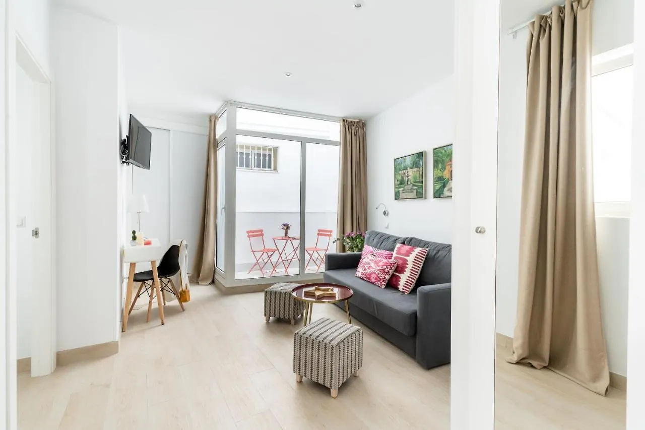 Apartamentos RG Suites Plaza del Salvador Sevilla 0*,